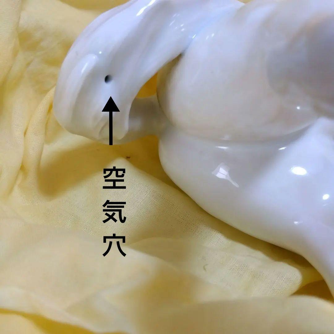 翔る白馬の置物　白磁　鍋島　大五作　桐箱入