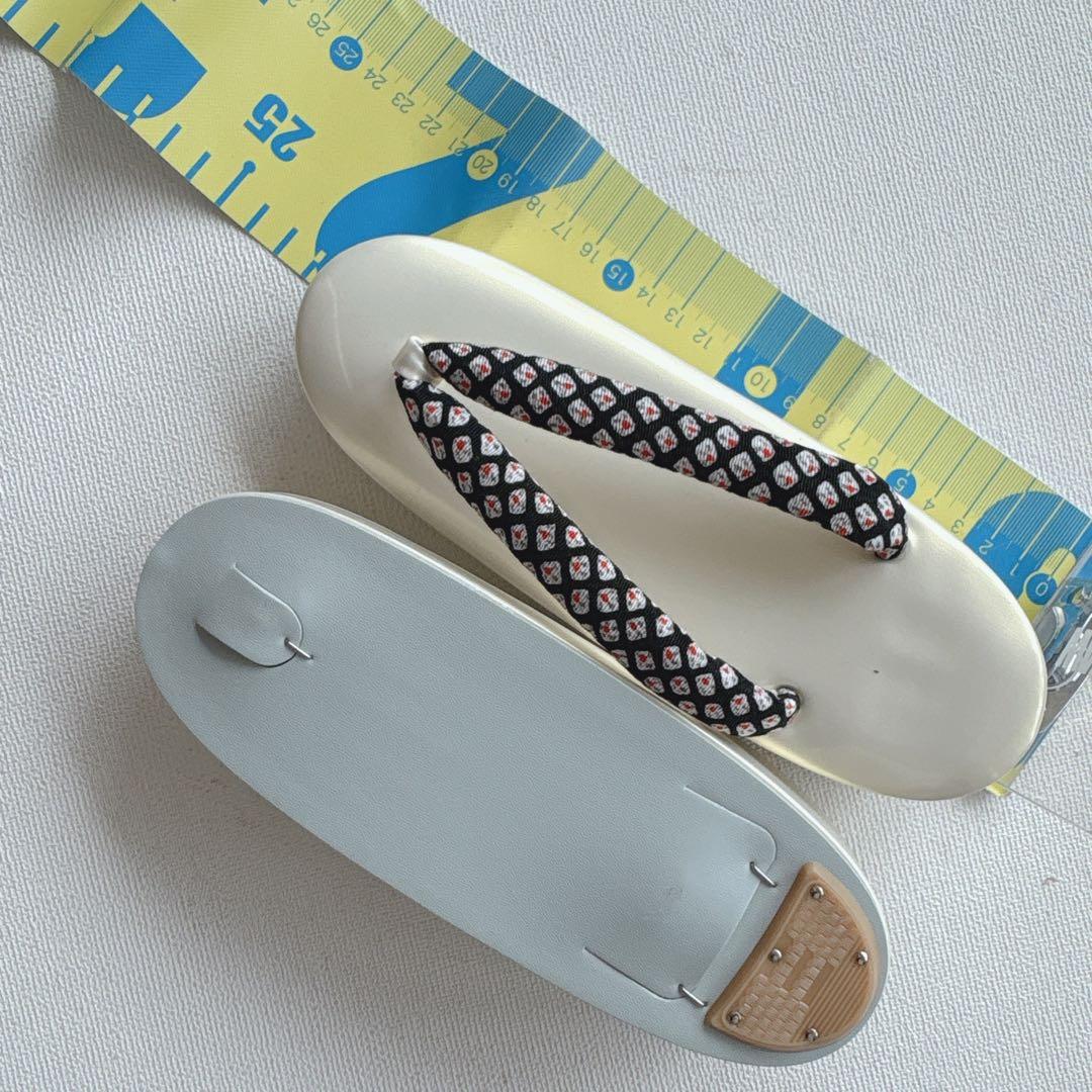 美品　七五三７歳女の子　フルセット　赤地しぼり柄　緑地袋帯　小物　7331