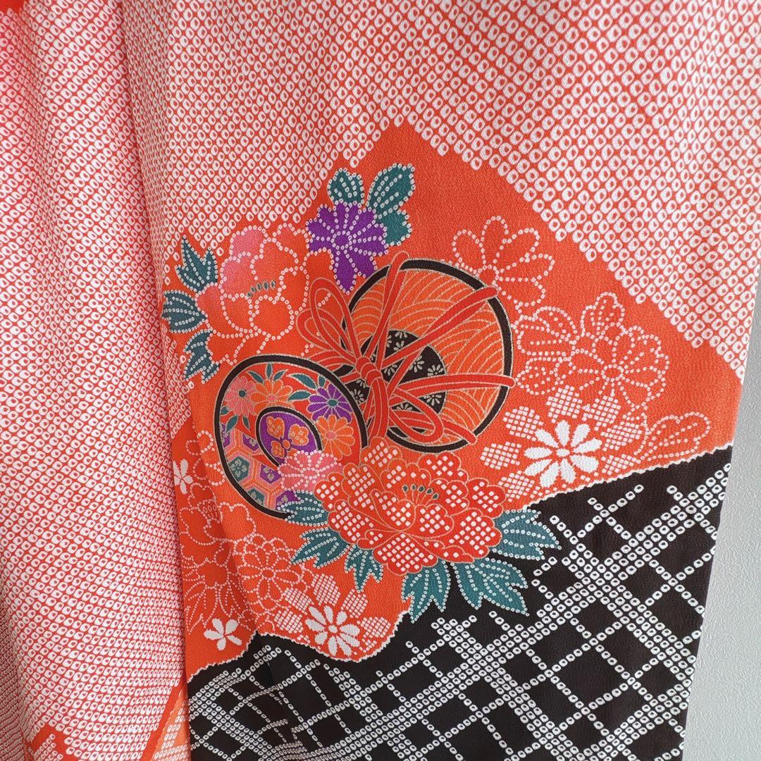 美品　七五三７歳女の子　フルセット　赤地しぼり柄　緑地袋帯　小物　7331