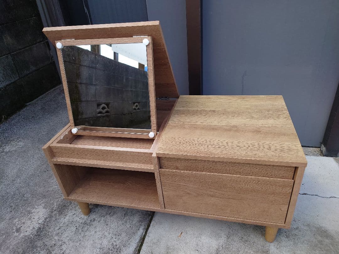 ☆LOWYA ドレッサー Resentify