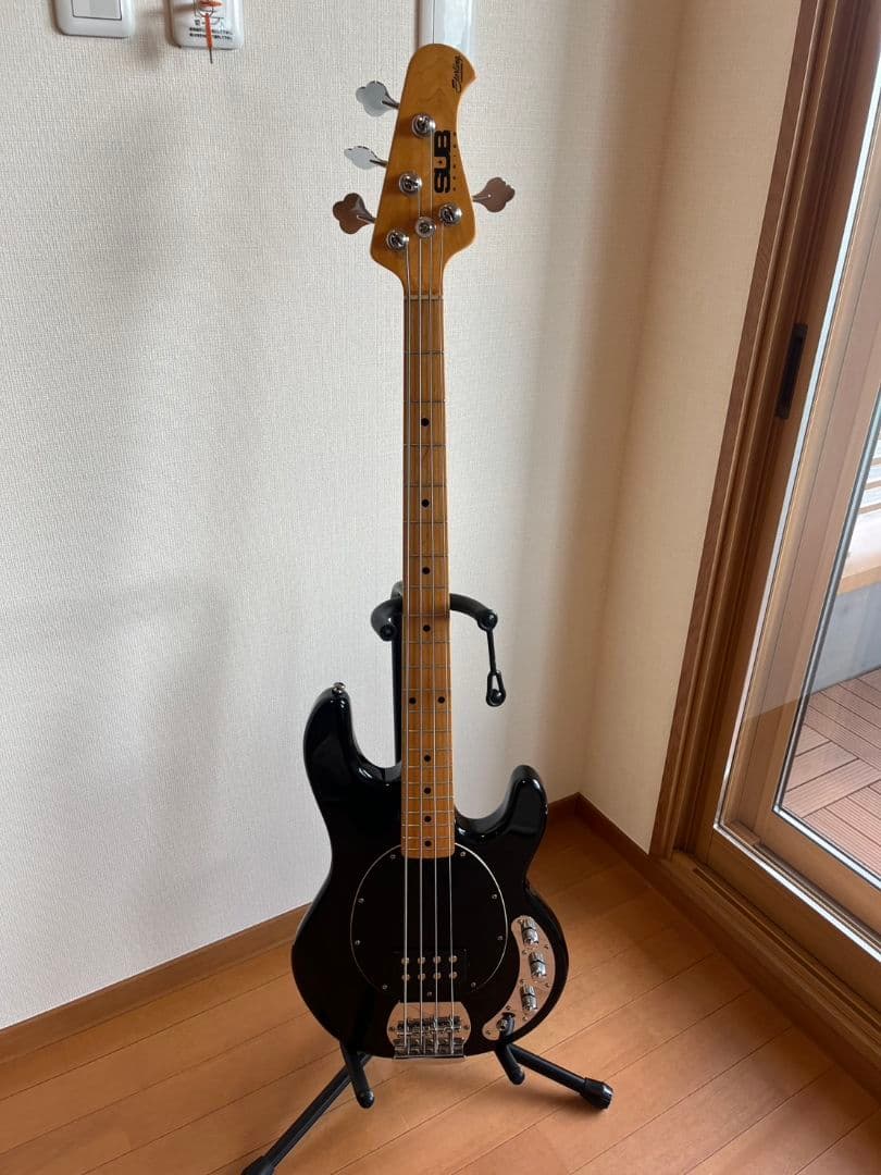 Sterling by Music Man SUBシリーズ 4弦エレキベース