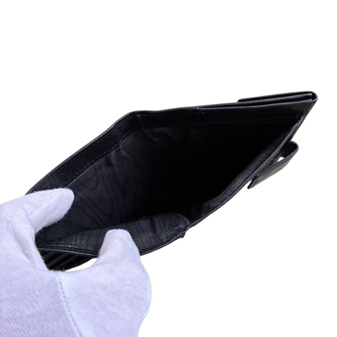 PRADA プラダ　三つ折り財布　男女兼用　サフィアーノ　レザー　黒　ブラック