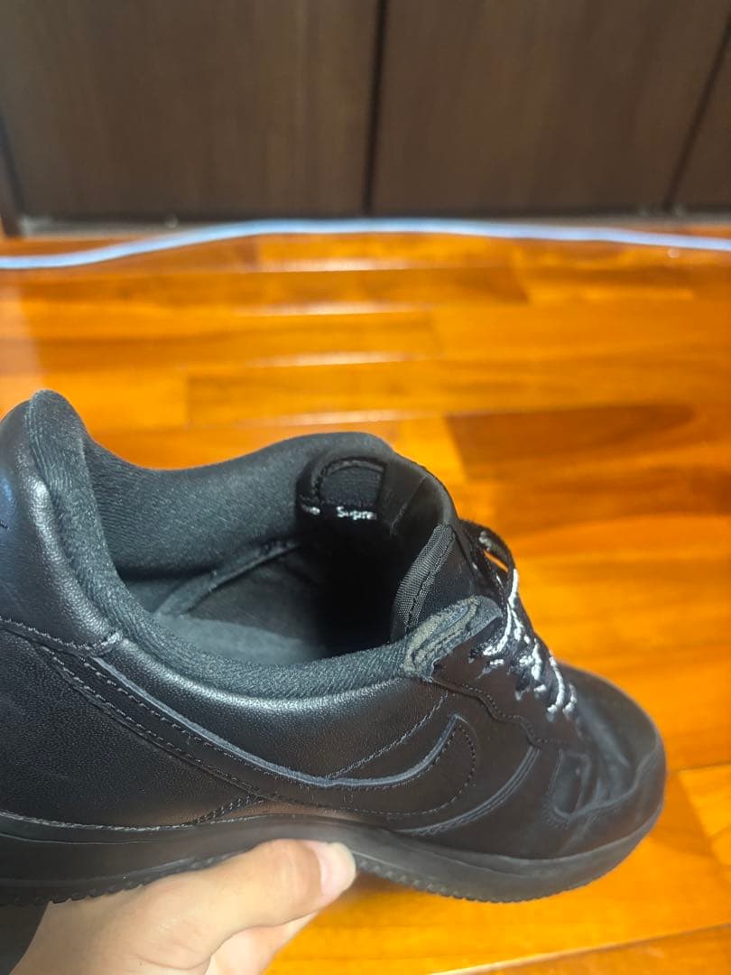 supreme×Nike Air Force 1 ブラック スニーカー