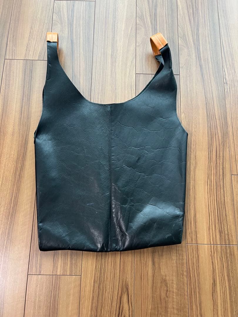 【希少】【united tokyo】カーフレザートート ブラック