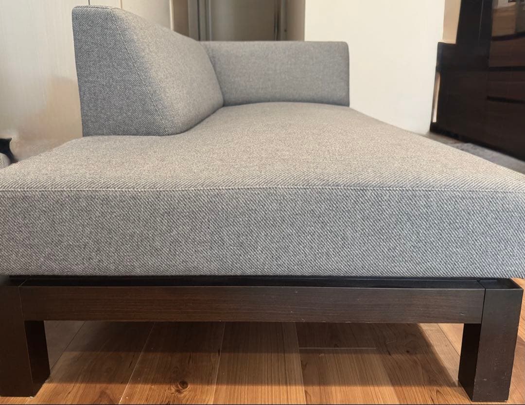 【time &style】正規品　リナーテ　2〜3人掛けソファ　カウチ　79万円