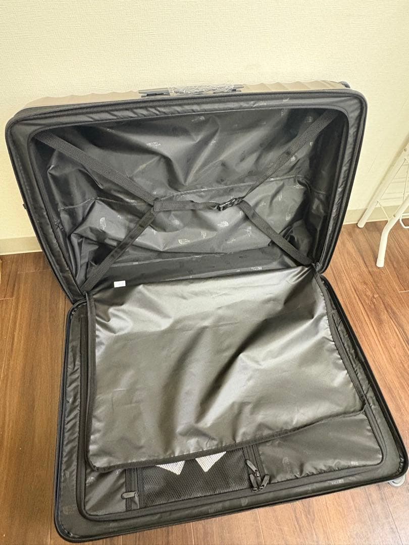 ノースフェイス　キャリーケース　ゴールドベージュ　28inch 希少✨　旅行