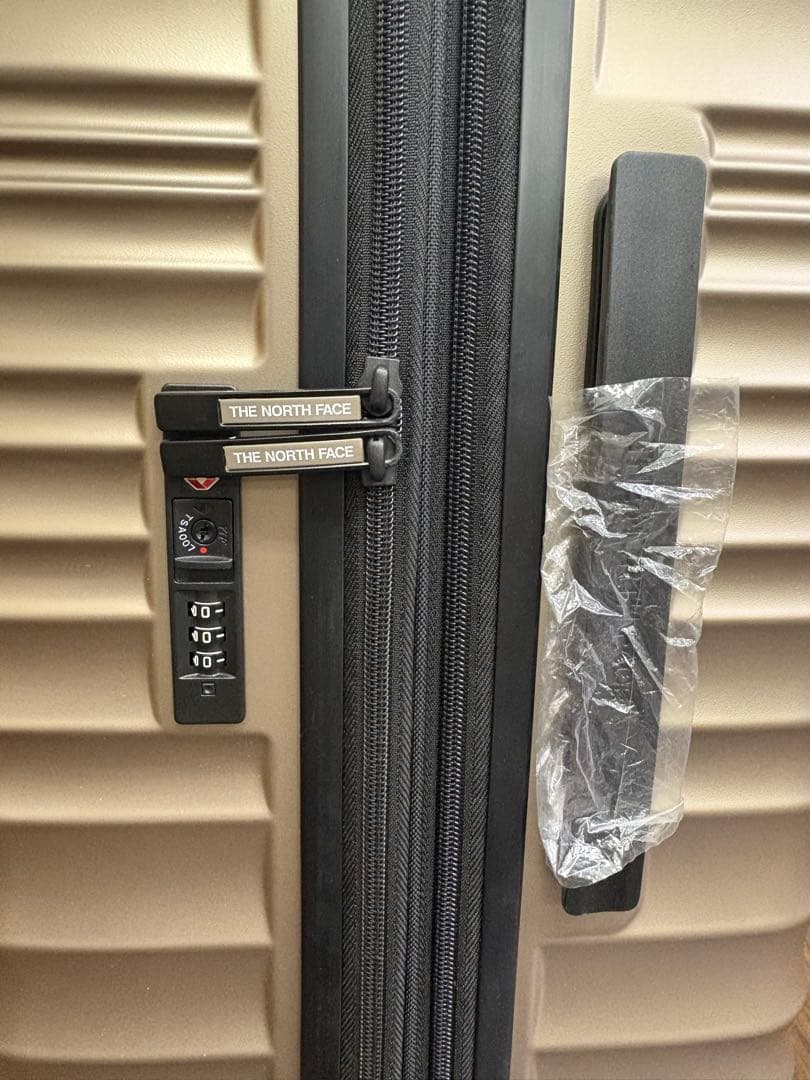 ノースフェイス　キャリーケース　ゴールドベージュ　28inch 希少✨　旅行