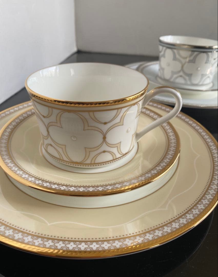 新品◆ノリタケ トレフォリオ ゴールド&プラチナ トリオ ペアセット
