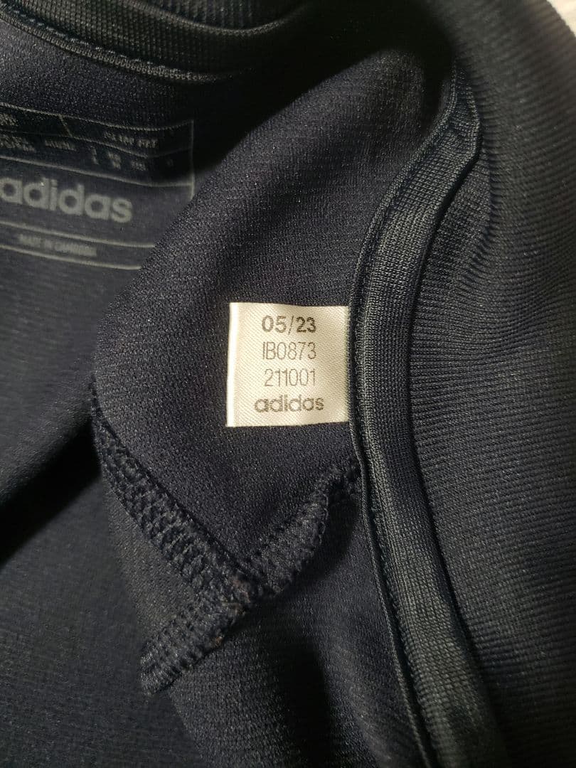 ​【極美品】レアルマドリー ティロ 23 トレーニング 上下セット (Lサイズ)