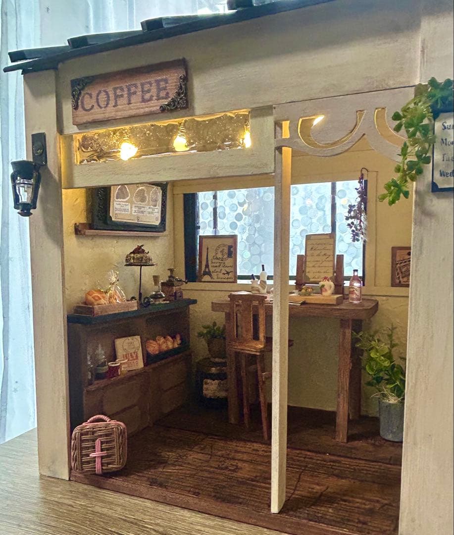 木製ミニチュアハウス⭐︎ドールハウス⭐︎背景ボード⭐︎ハンドメイド小物類一式セット