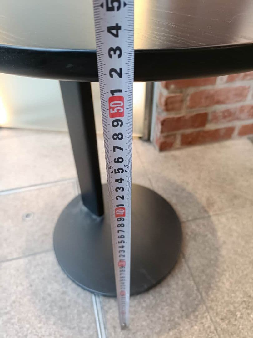 カリモク ニュースタンダード　黒の円形サイドテーブル　天然木　日本製