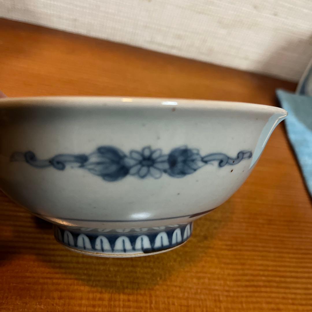 有田焼　六代走波　染錦 牡丹草花文　浅鉢