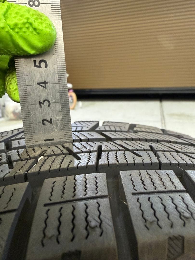 とみ 14インチ スタッドレスタイヤ ice GUARD IG60