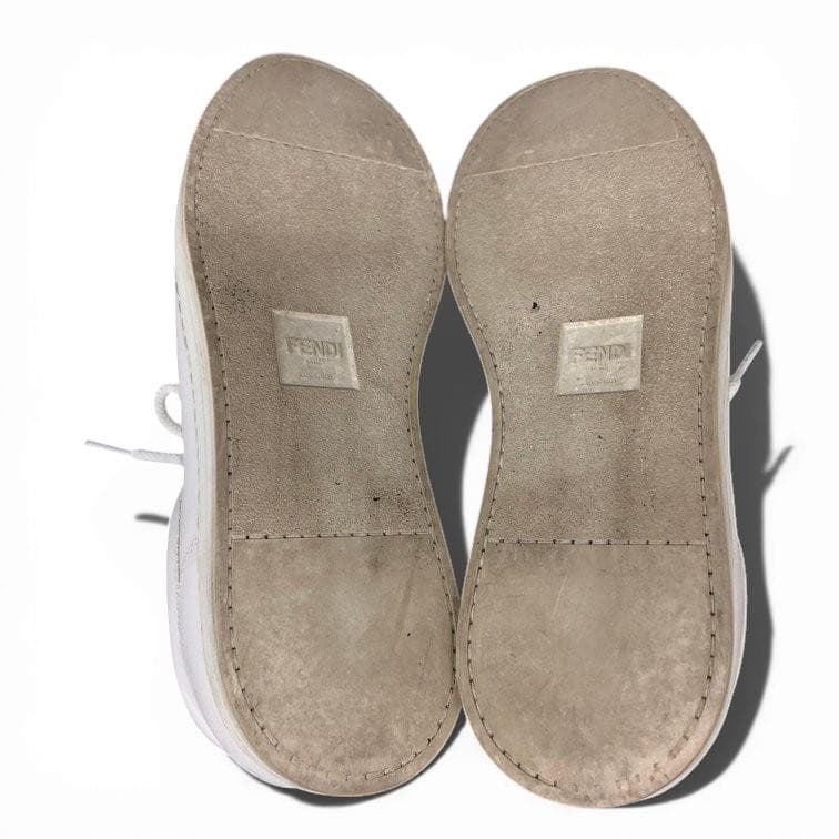 定価10万 フェンディ FENDI バグズ スニーカー 7E1021