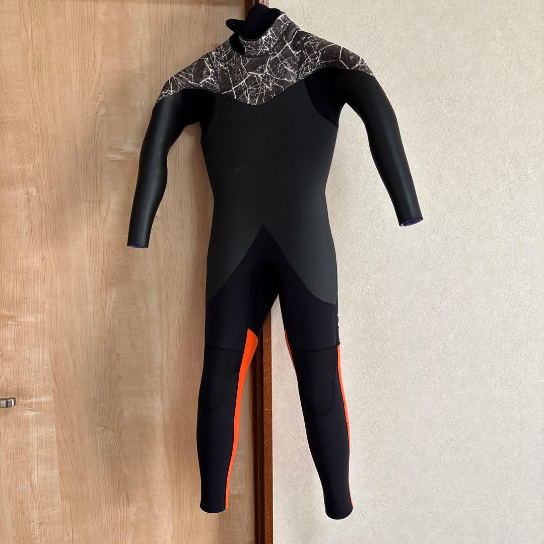 使用回数少　キッズ　セミドライ　130-135センチ