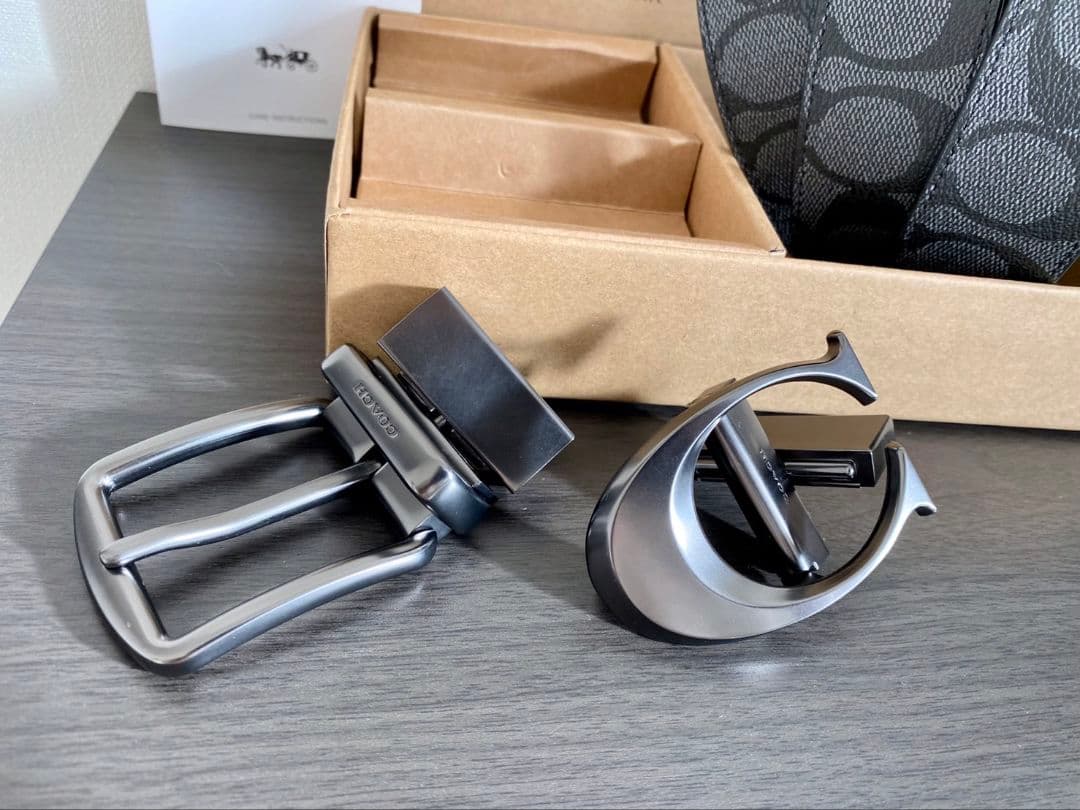 限定SALE♪コーチ　新品　リバーシブル　シグネチャー　ガンメタルバックルセット