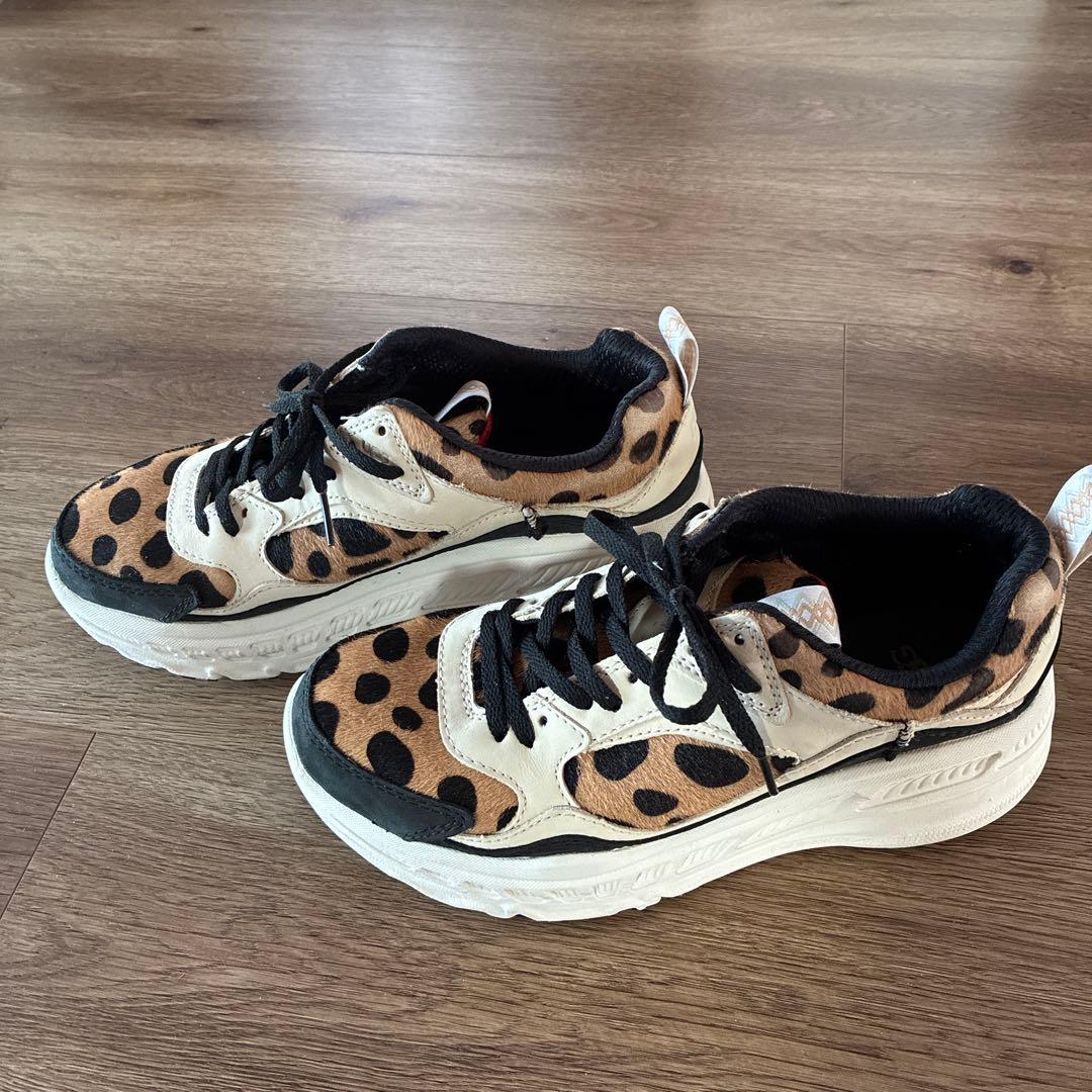 ヒョウ柄 スニーカー ベージュ/黒