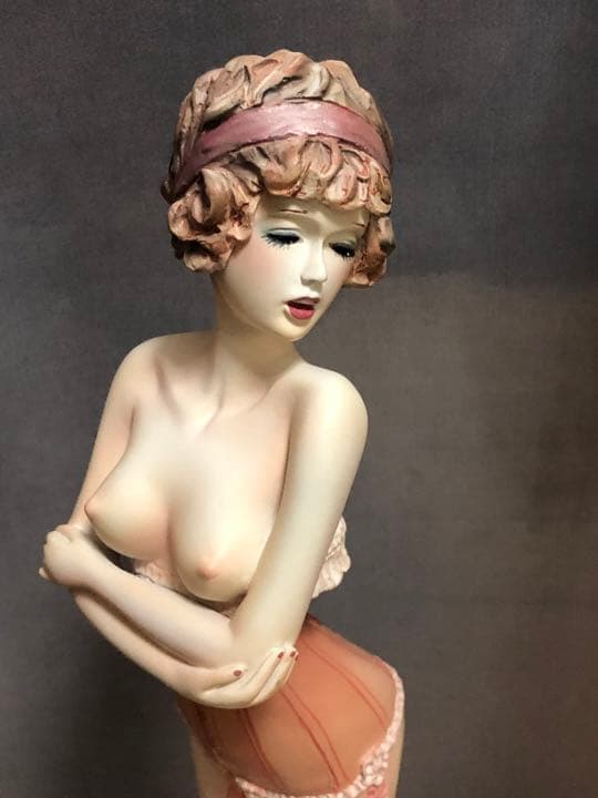 陶器製　高級人形　ワコール