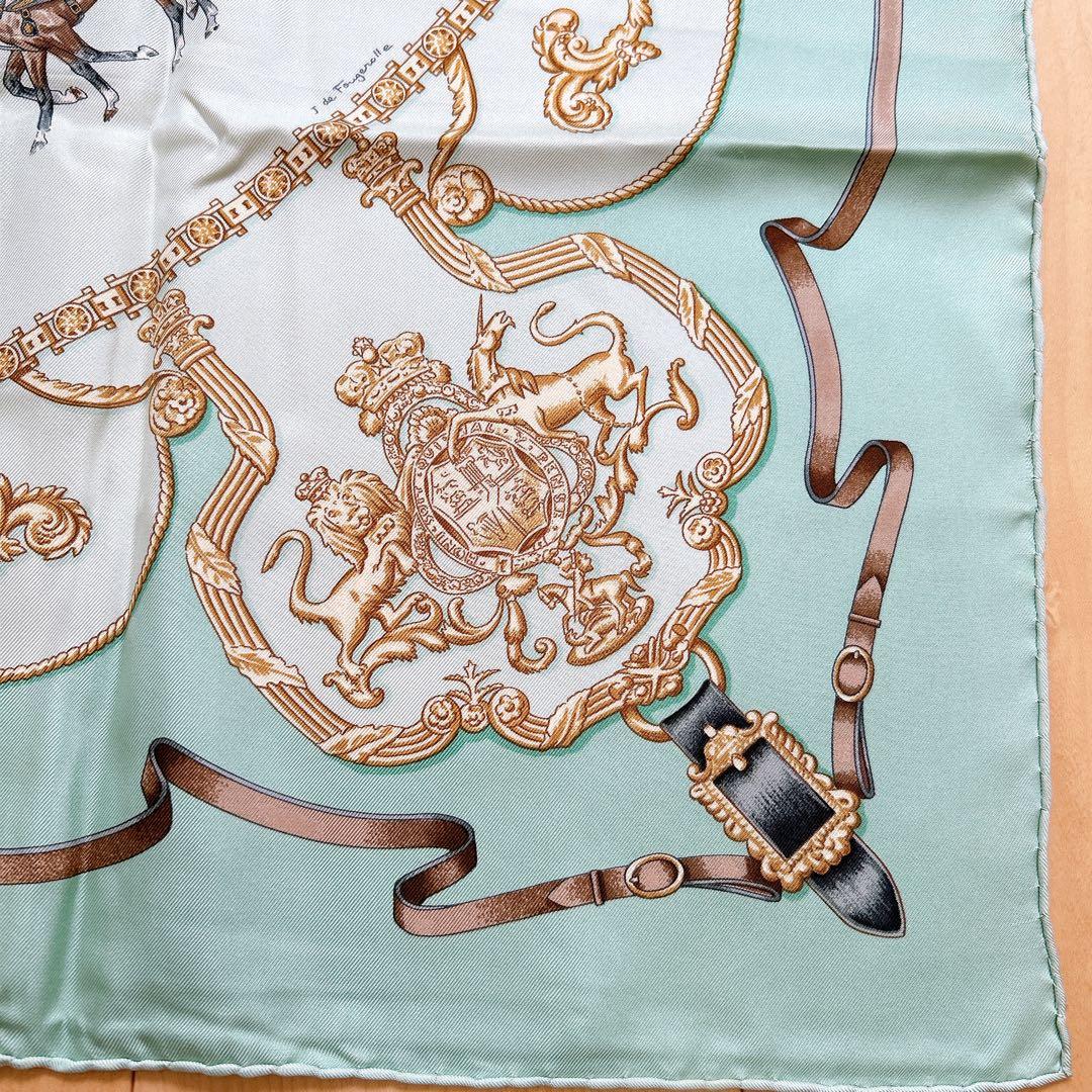 エルメス カレ90・THE  MEWS(王室の馬小屋)ライトグリーン