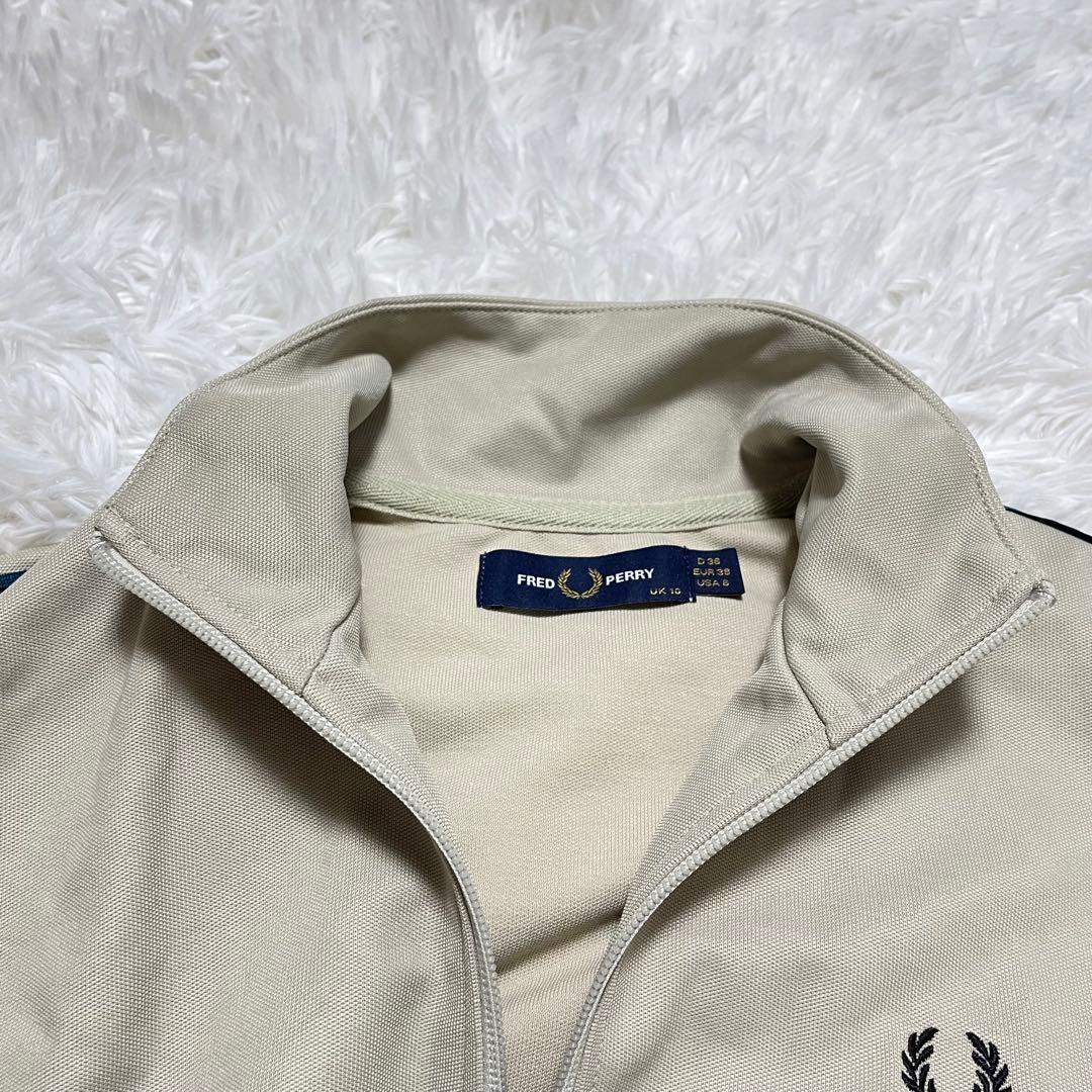 美品　フレッドペリー　クロップド　ショート丈　トラックジャケット　ジャージ