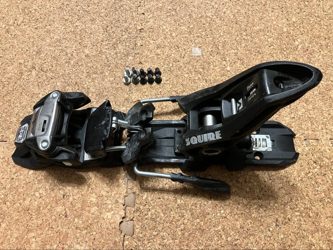 Marker Squire ビンディング ブラック　片側のみ