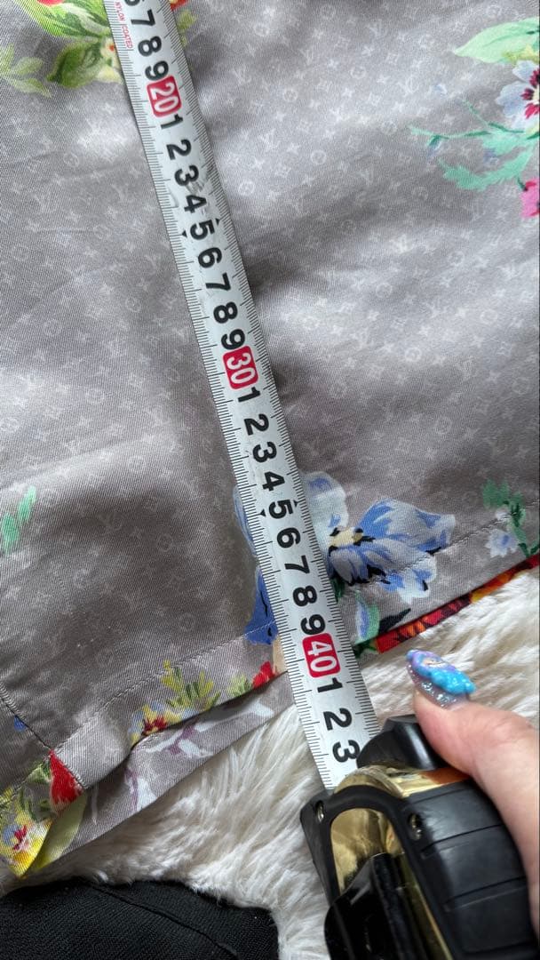 稀少品ルイヴィトンフラワーパンツシルク