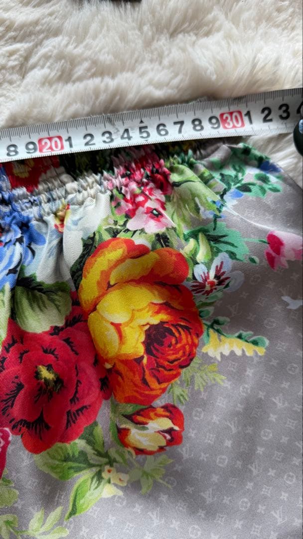 稀少品ルイヴィトンフラワーパンツシルク