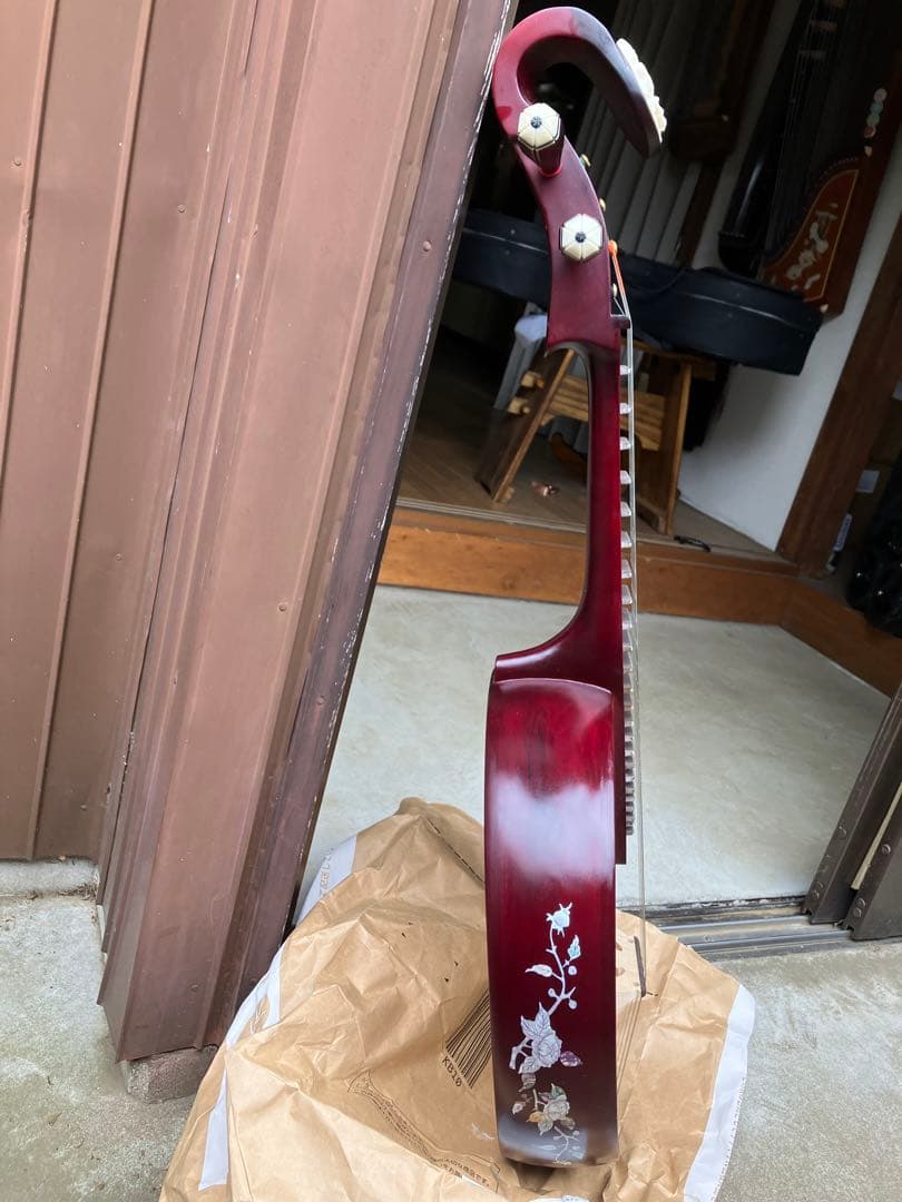 S*a様 中国の民族楽器中阮 中元