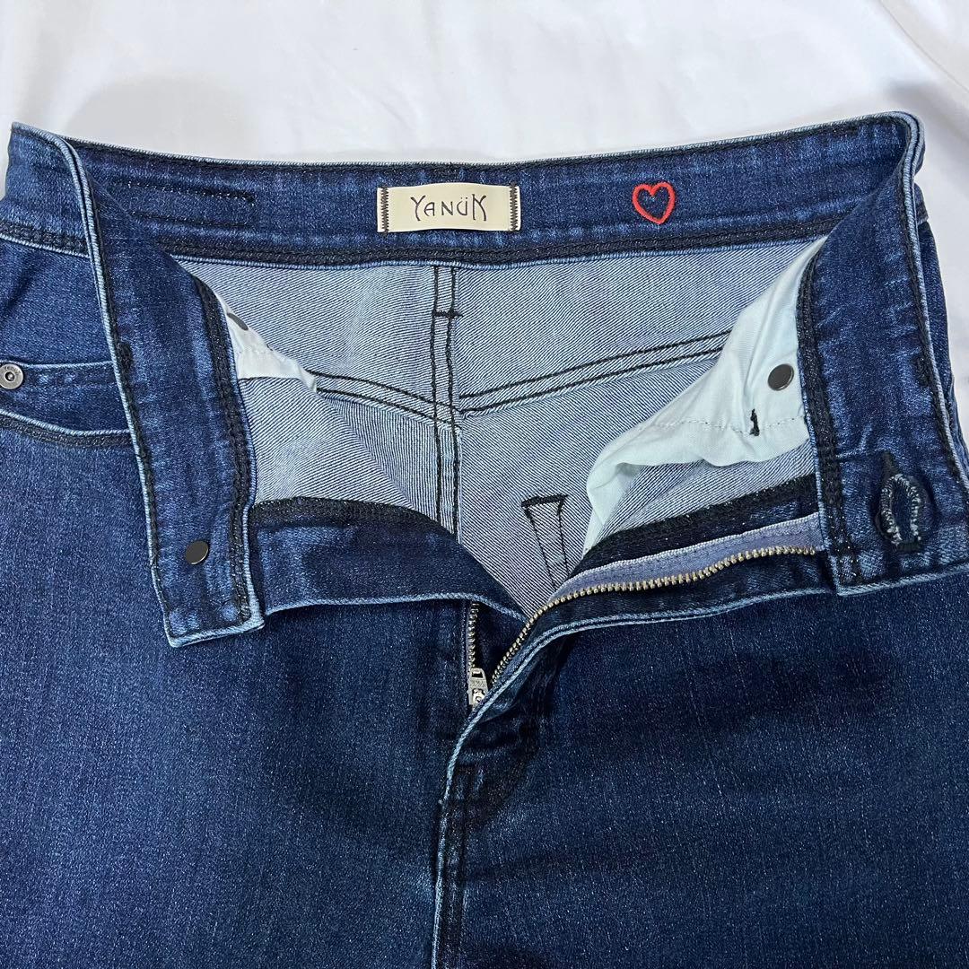 【極美品】YANUK 金子綾 コラボ スリムフレア デニム 25 濃紺 INR