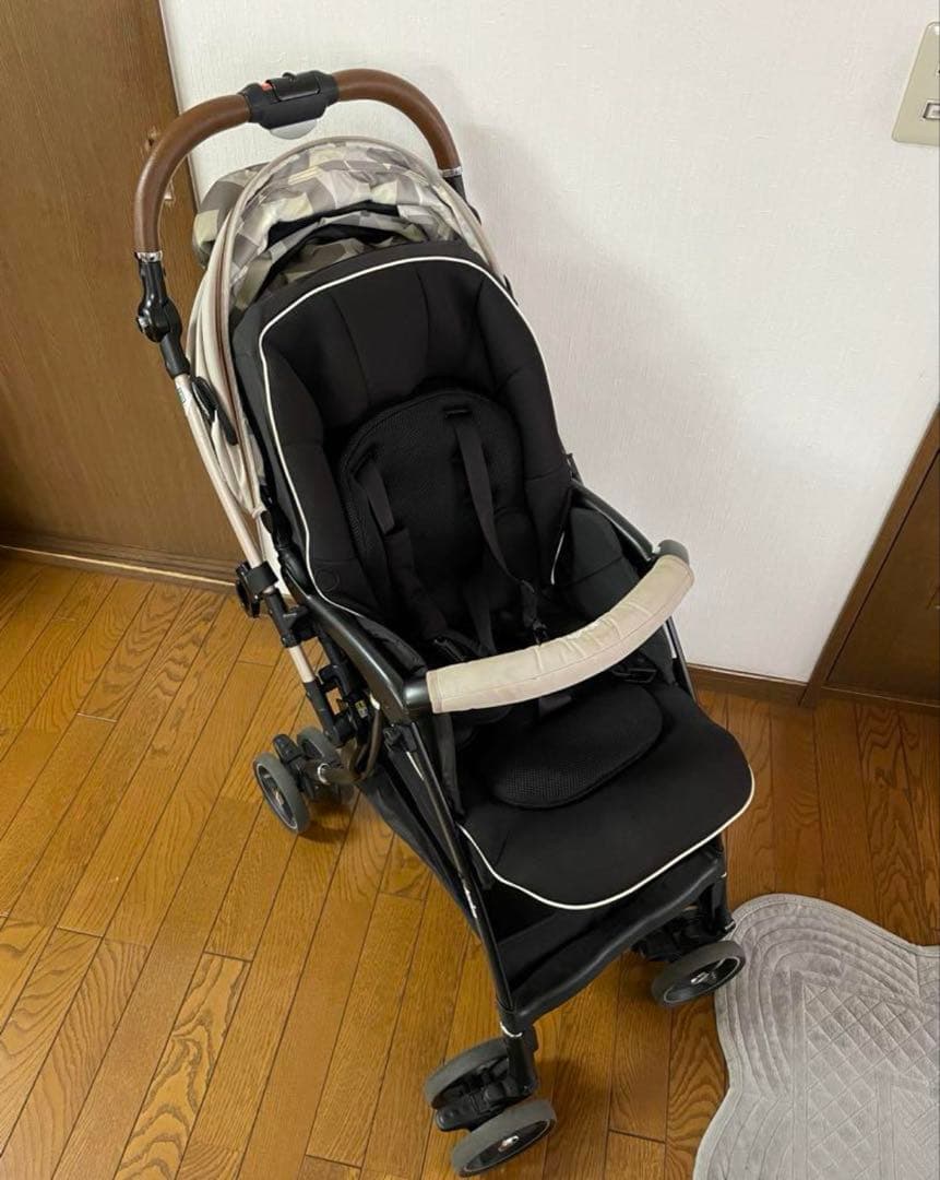 アップリカベビーカー　ラクーナ