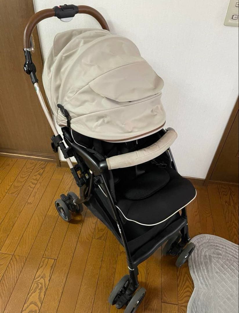 アップリカベビーカー　ラクーナ