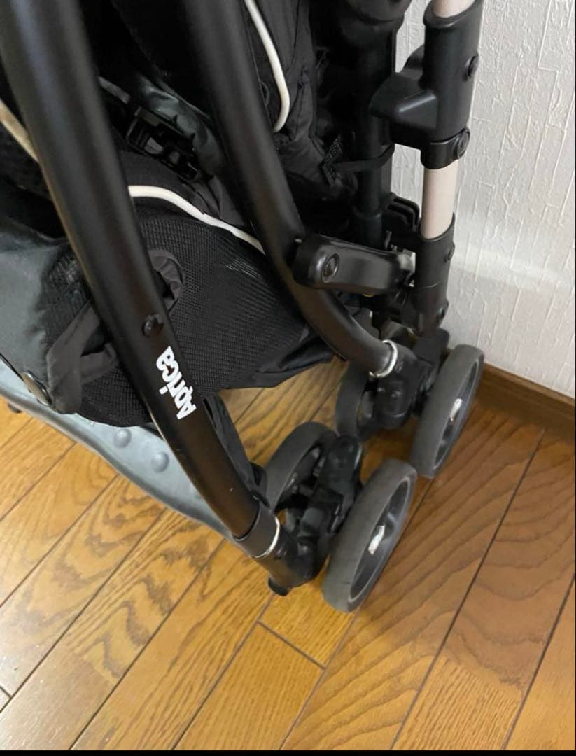 アップリカベビーカー　ラクーナ