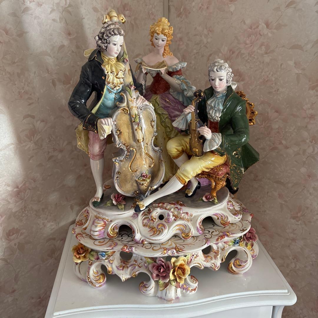 マ*セ様 音楽家の陶器フィギュア置物