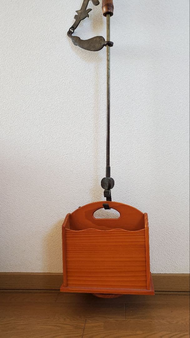 自在鉤　囲炉裏　古民具（昭和レトロ）　一富士　二鷹　三茄子　縁起物