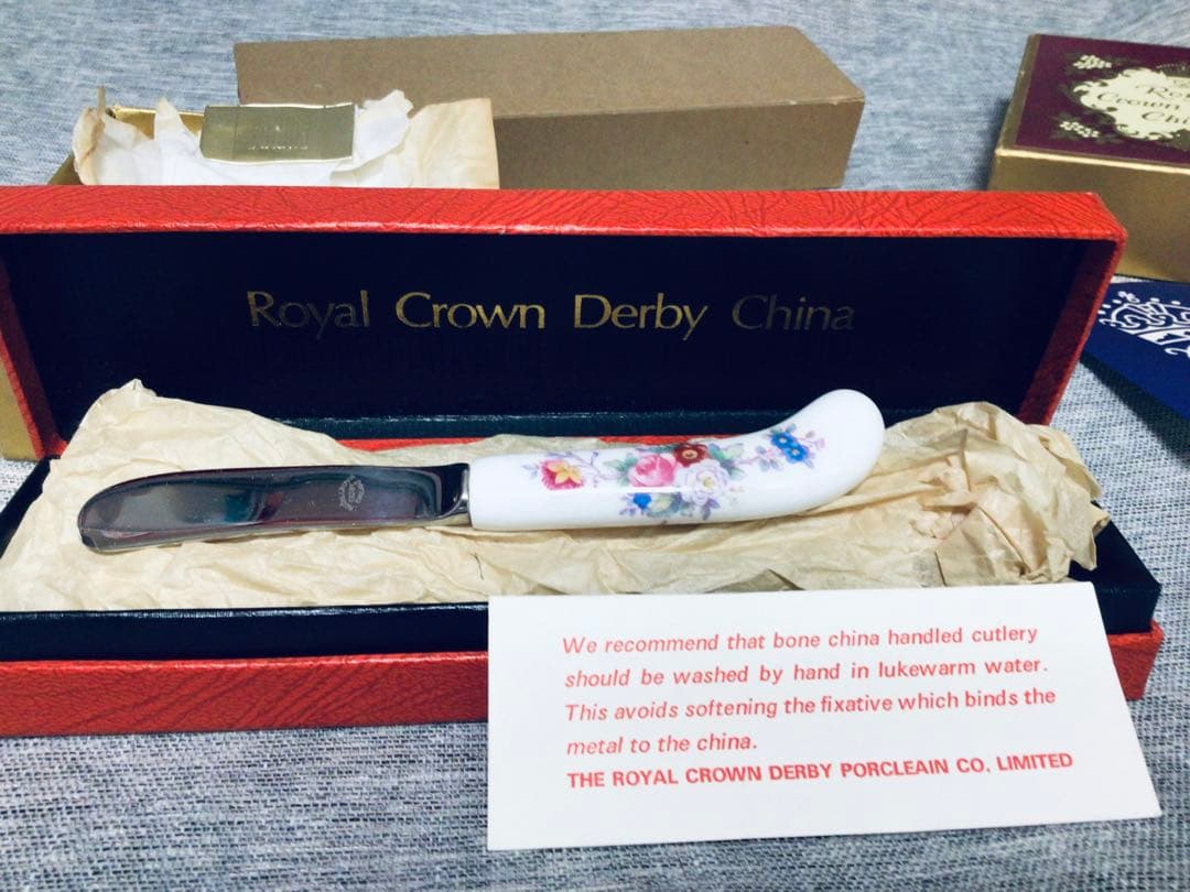 英国 ロイヤルクラウンダービー ビンテージ Posy 花柄模様 茶器2点 未使用