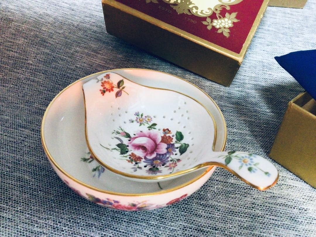 英国 ロイヤルクラウンダービー ビンテージ Posy 花柄模様 茶器2点 未使用