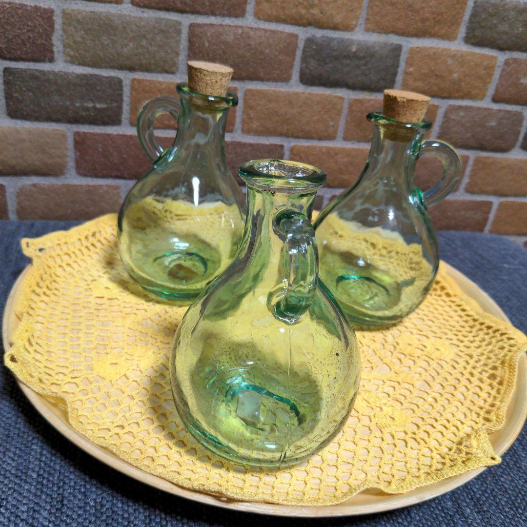 RECYCLED GLASS MADE IN SPAIN グリーン系ボトル3個