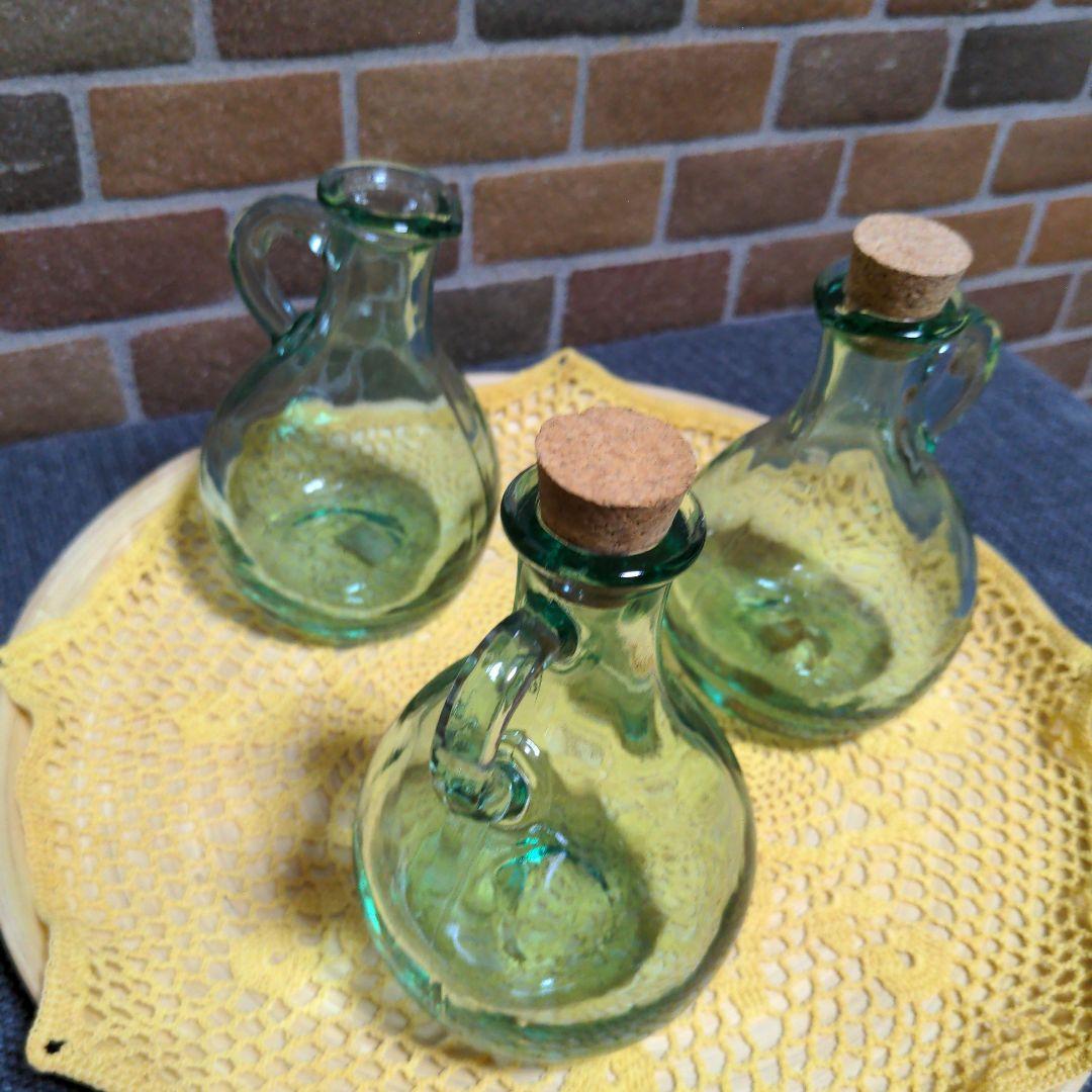 RECYCLED GLASS MADE IN SPAIN グリーン系ボトル3個