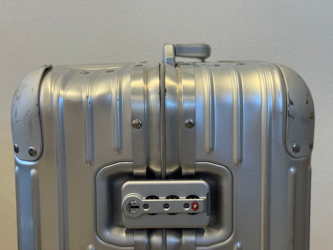 人気モデル　リモワ トパーズ 64L オリジナルチェックイン　4輪