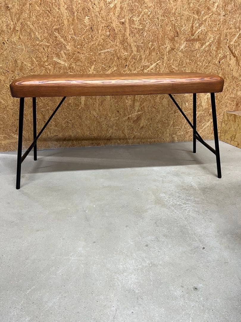 ブラウン木製ベンチ・スチール脚