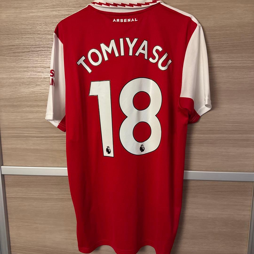 アーセナル 冨安 ユニホーム