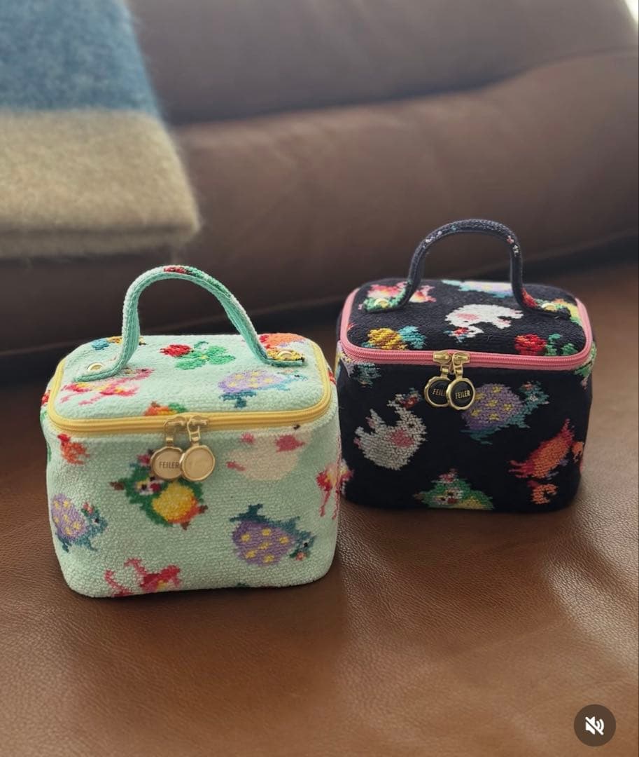 フェイラー　神崎恵さん　ファンキーフォーチュン　バニティポーチ　ネイビー