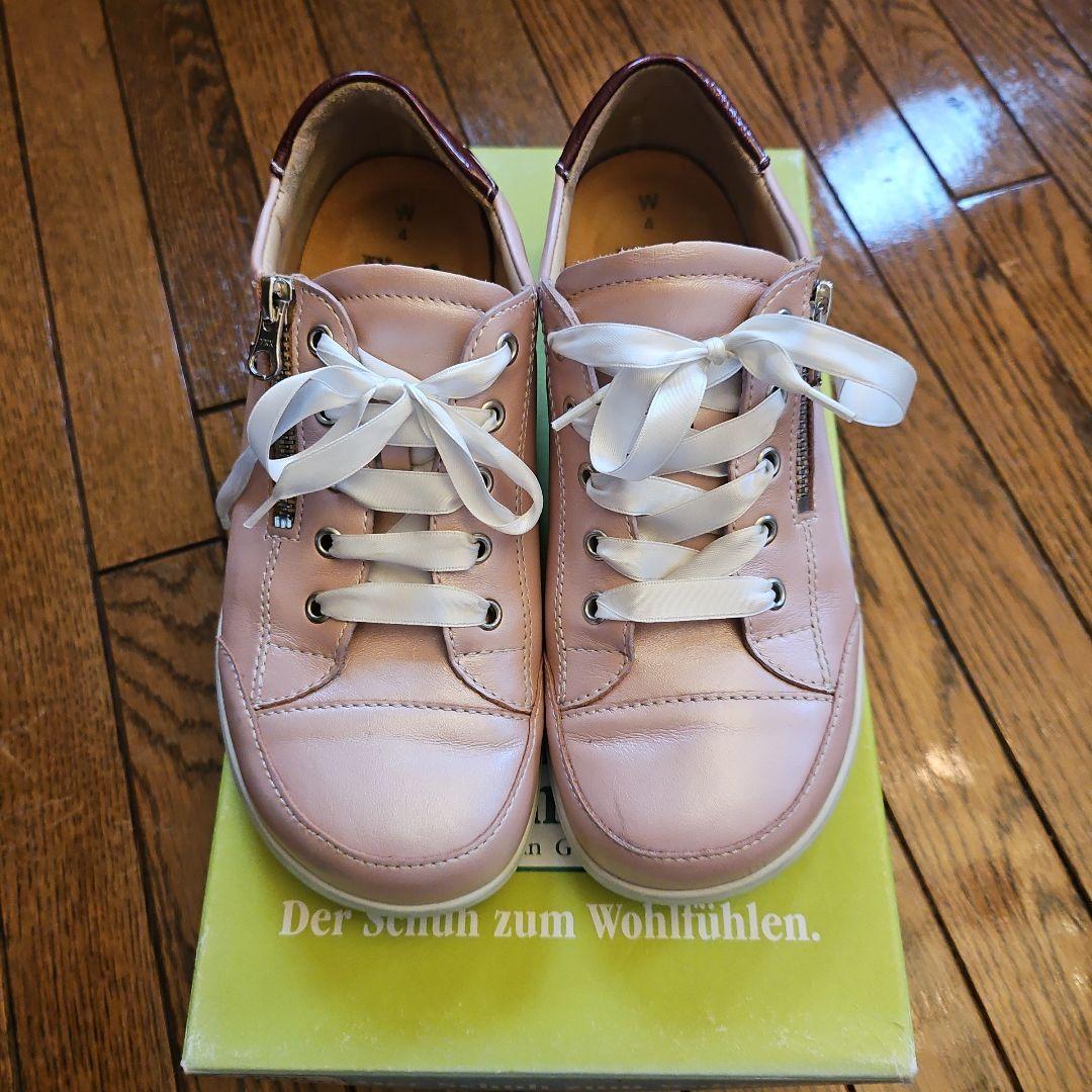 ももはな　Finn Comfort ピンク スニーカー