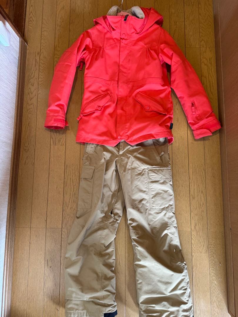 BURTON ウェア　上下セット　Mサイズ　140(ジュニア、女性)