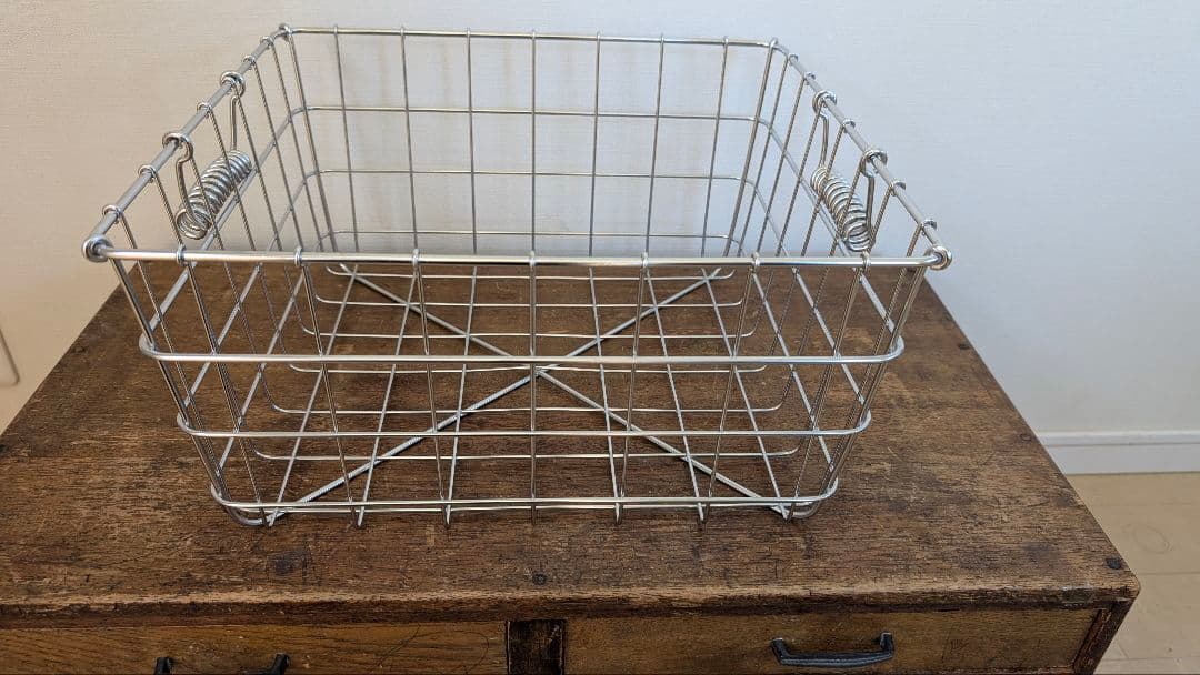 [美品] ステンレス製　給食カゴ　ワイヤーバスケット　4つセット