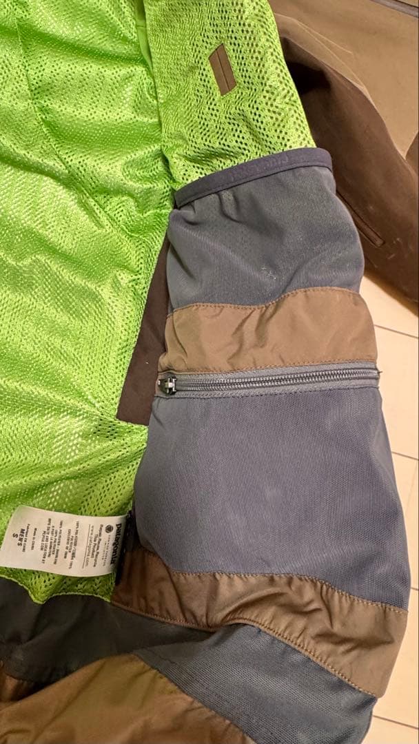 【匿名配送】patagonia パウダーボウルジャケットGORE-TEX