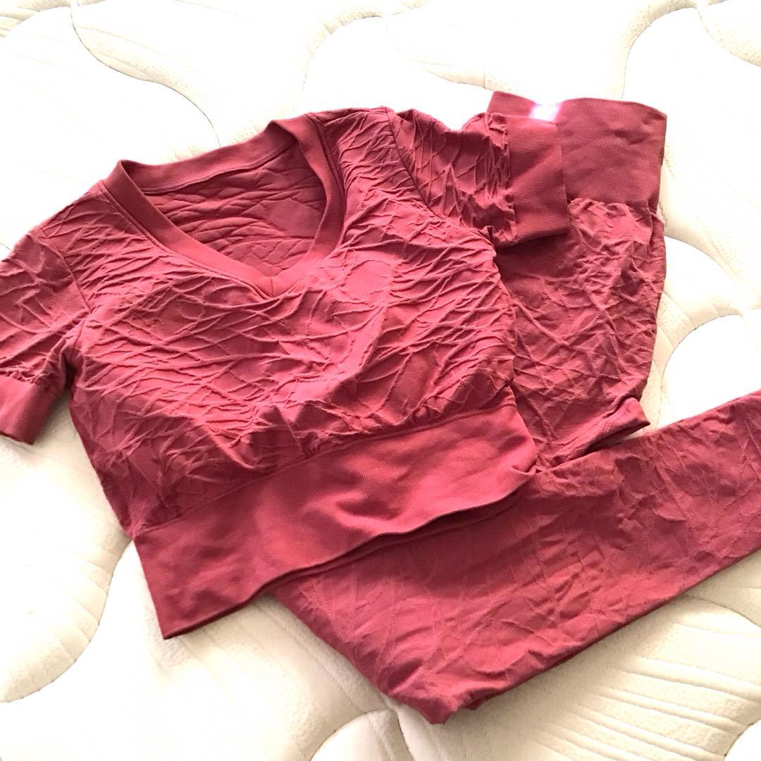 SUKALA ジオメトリックアクティブ上下セットＭ