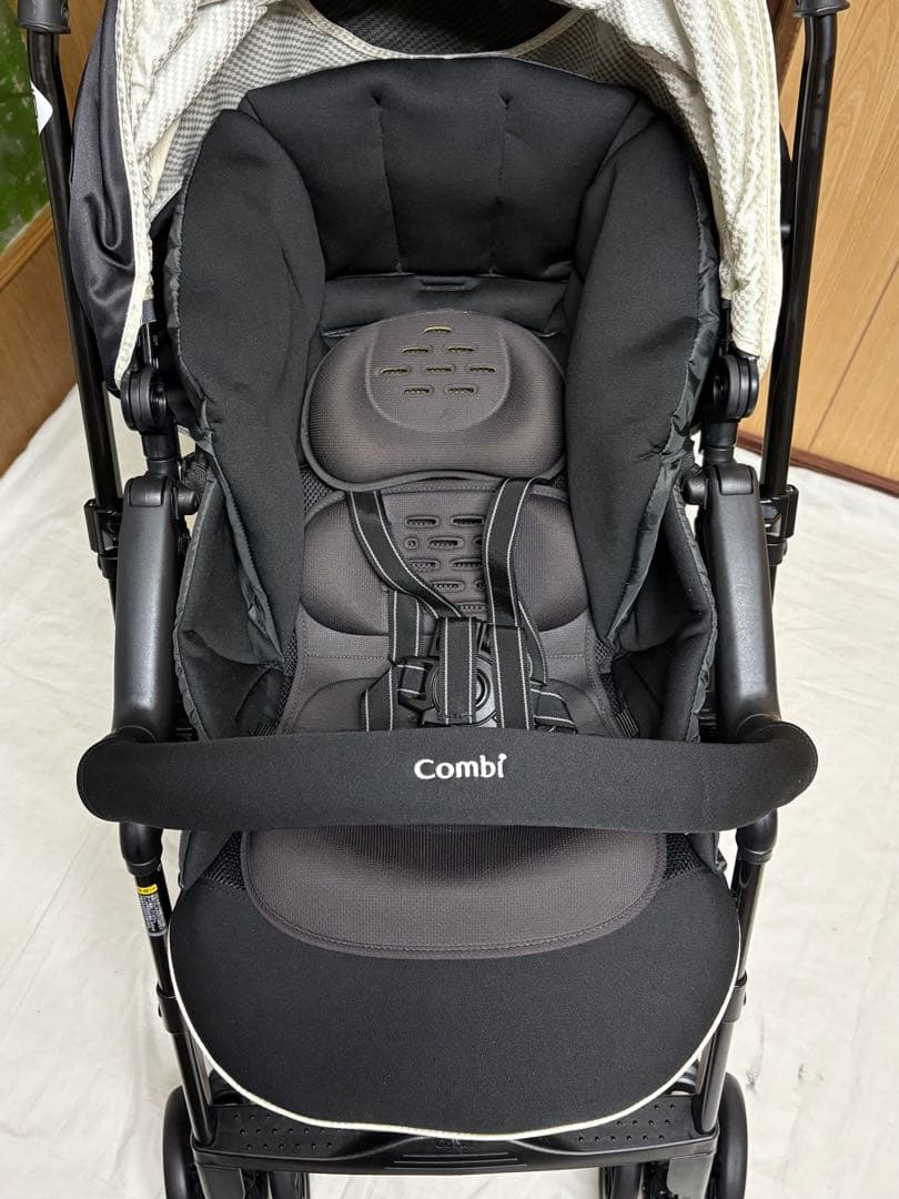 コンビ メチャカル オート4キャス コンパクト エッグショック ベビーカー 美品
