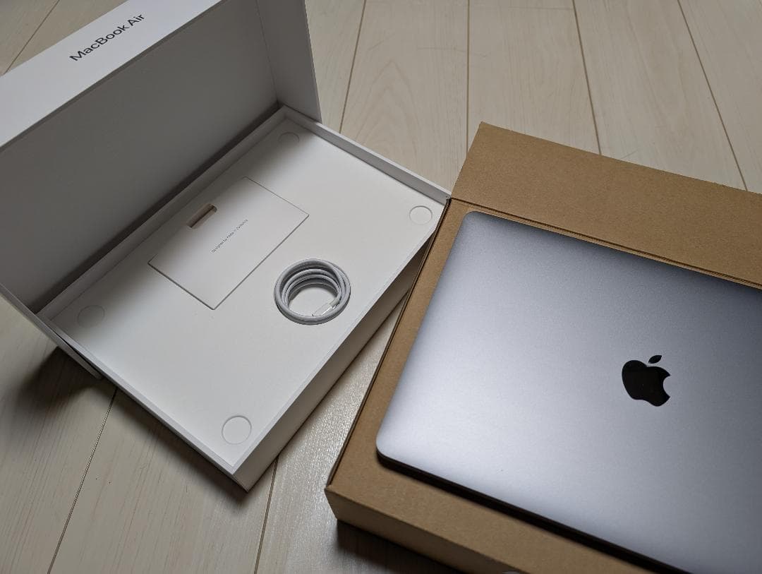 MacBook本体 Apple MacBook Air 13inch M1 256GB / 16GB