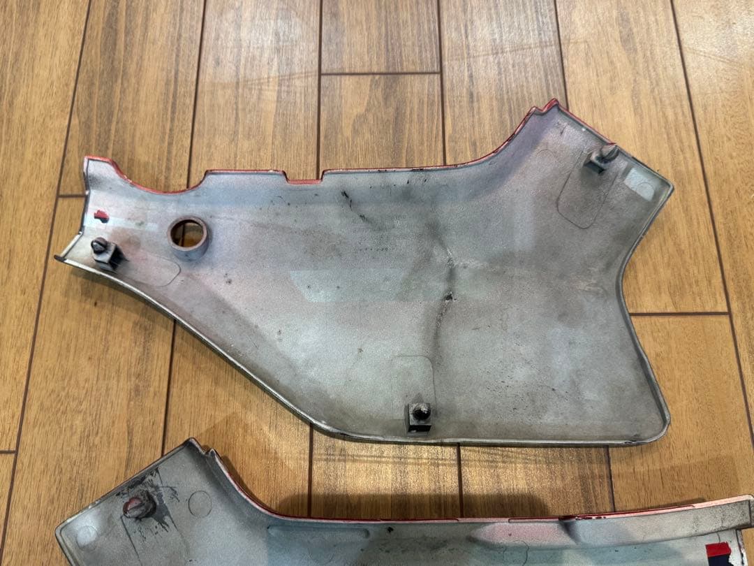 CBX 純正 サイドカバー　CBX400F CBX550F NC07 PC40